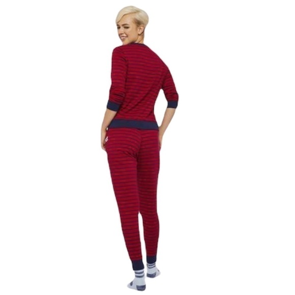 LOVE Ellen Degeneres RED pajamas PJ sleeping top. Crew neck pyjamas. Size Small - Picture 6 of 6